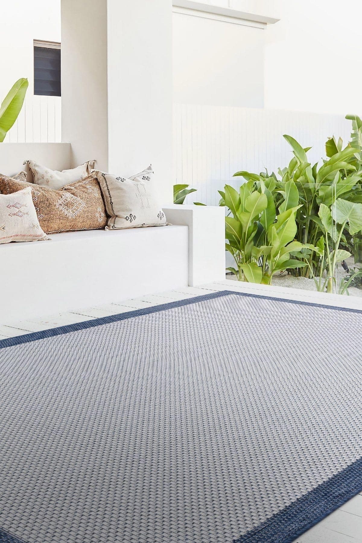 Koza Halı Fresco Ekru Lacivert Iskandinav Yıkanabilir Bordürlü Halı Kilim Balkon Teras Koridor Halısı 23745a, 50 x 80